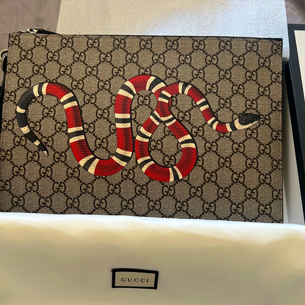 Gucci Ophidia GG Supreme Snake Print Pouch